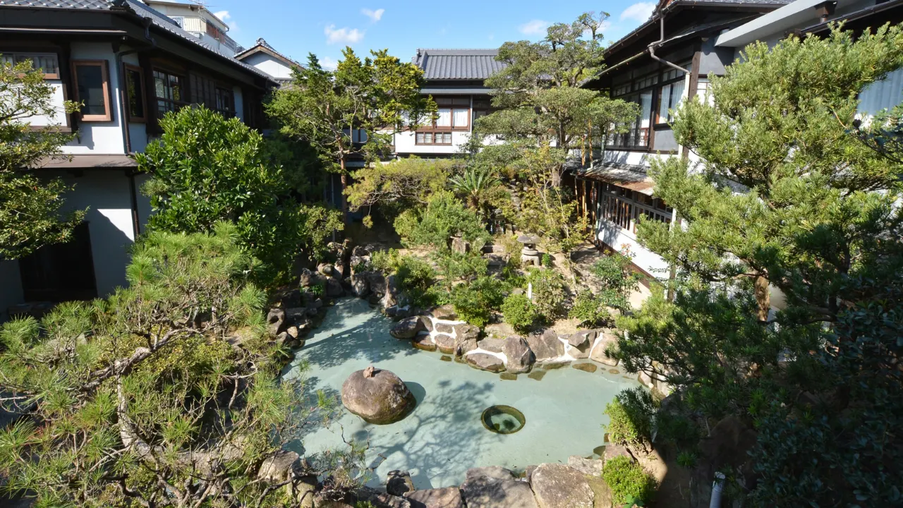 国登録有形文化財の宿 人吉温泉 芳野旅館