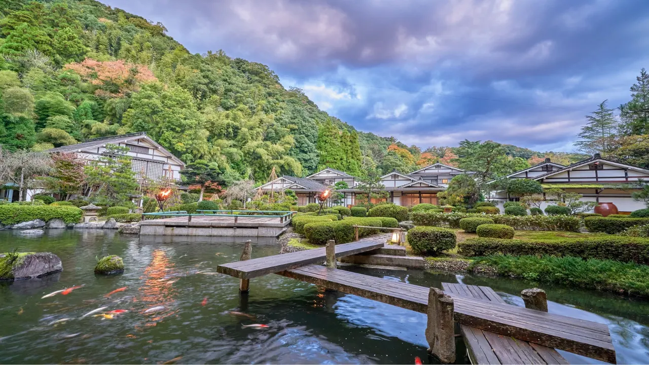 三朝薬師の湯 万翆楼